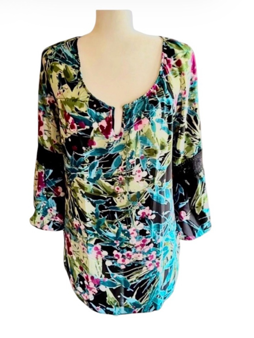 Zac & Rachel Floral Tunic Blouse Crochet Trim Bell Sleeve Keyhole Top Size M